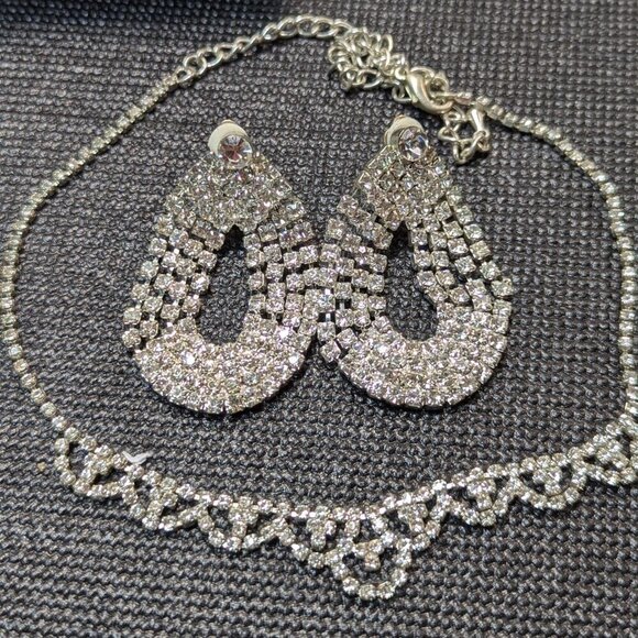 Silver Tone Clear Crystal Rhinestone Choker Necklace + Earrings Hollywood Style - Picture 2 of 6
